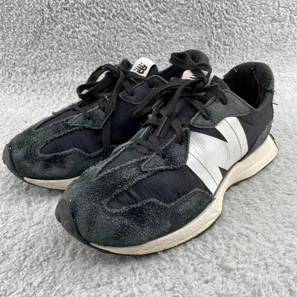 New Balance 327 Shoes Boy's 6 Black Sneakers Trainers Preppy Retro Academia 90's